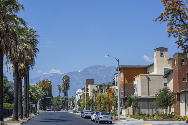 Day time ground level view of the residential area of Ontario, California.